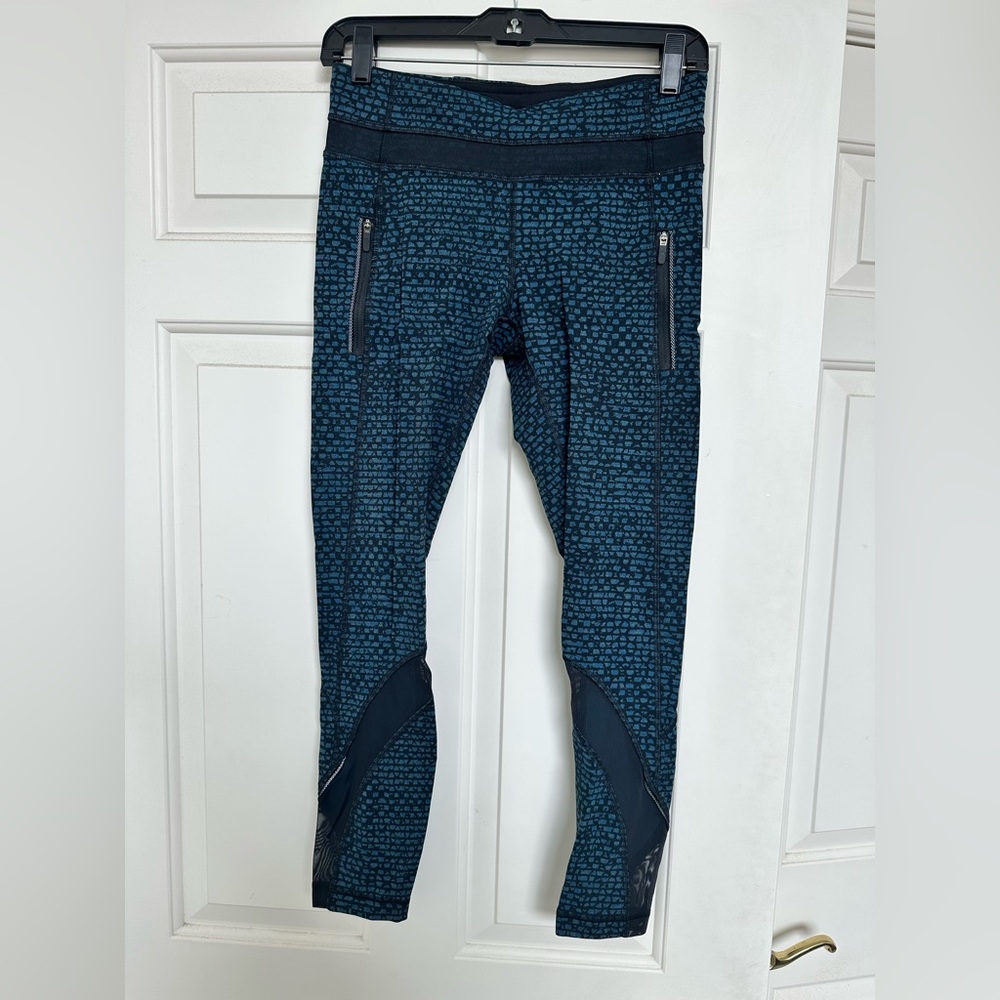 Lululemon “inspire” leggings - size 6